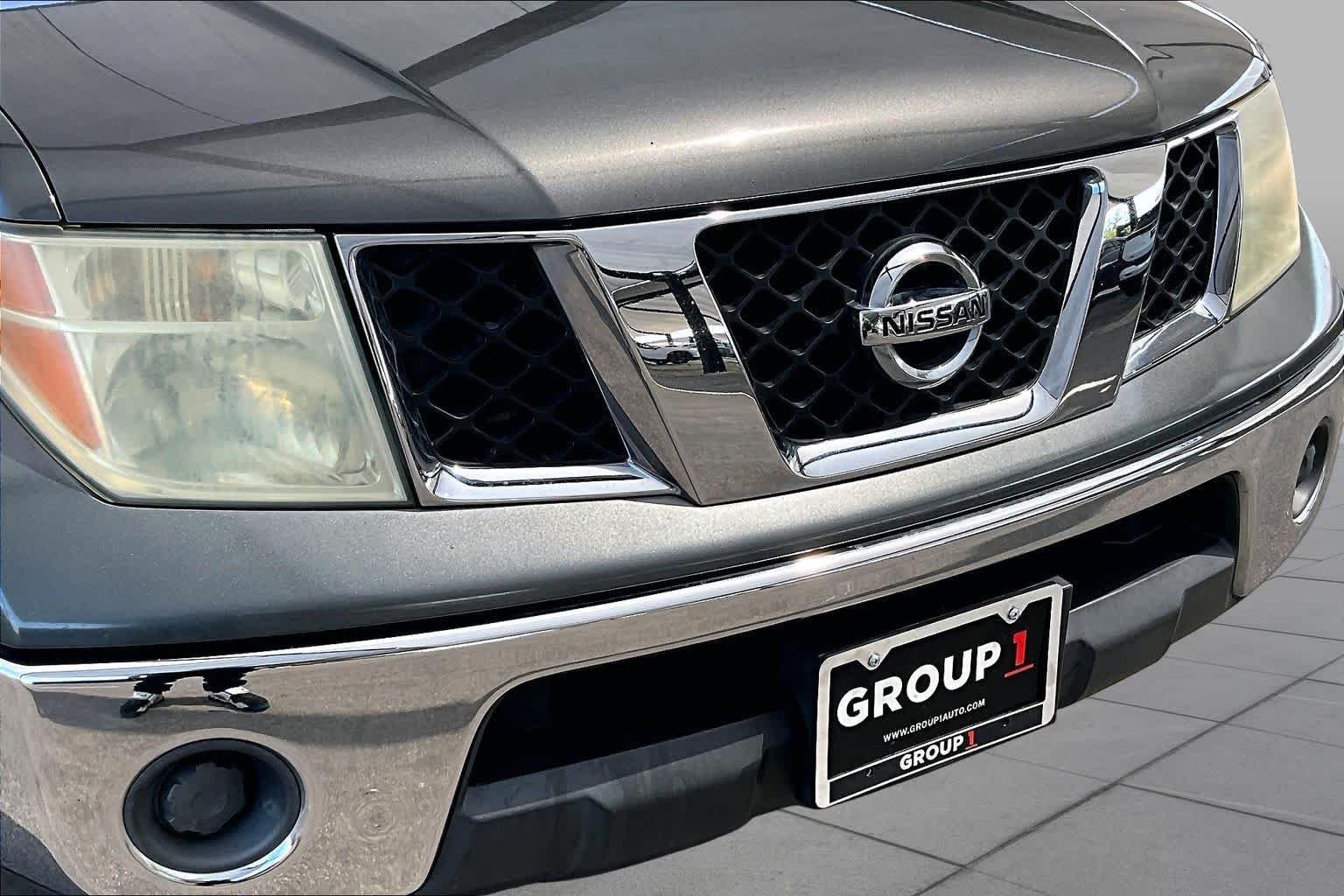 Used 2007 Storm Gray Nissan SE image 27
