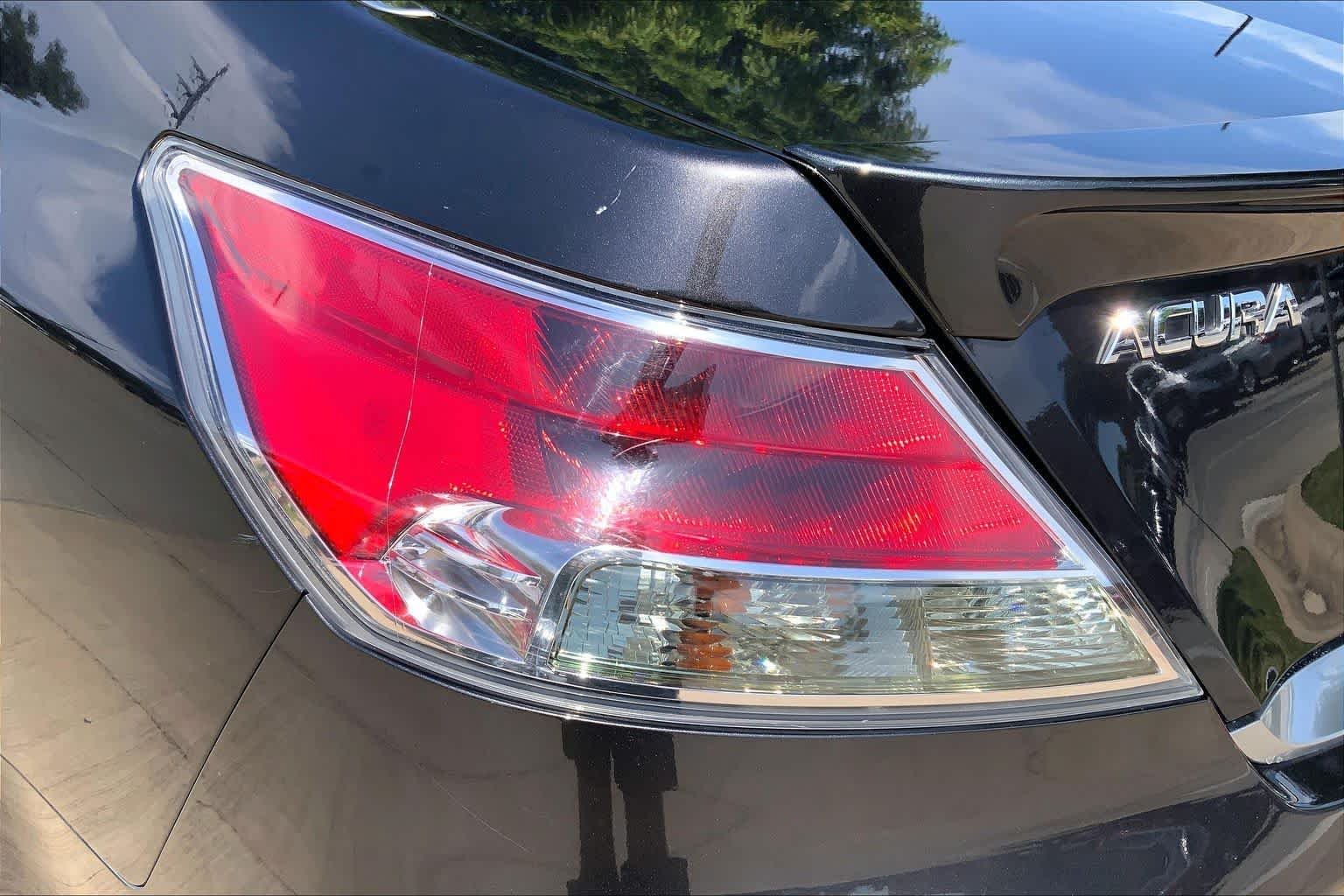 Used 2012 Graphite Luster Metallic Acura Tech Auto image 28