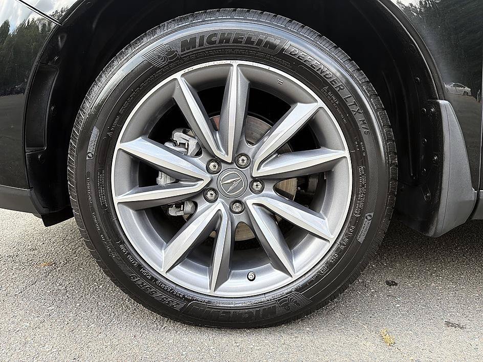 Used 2019 Majestic Black Pearl Acura w/Technology Pkg image 8