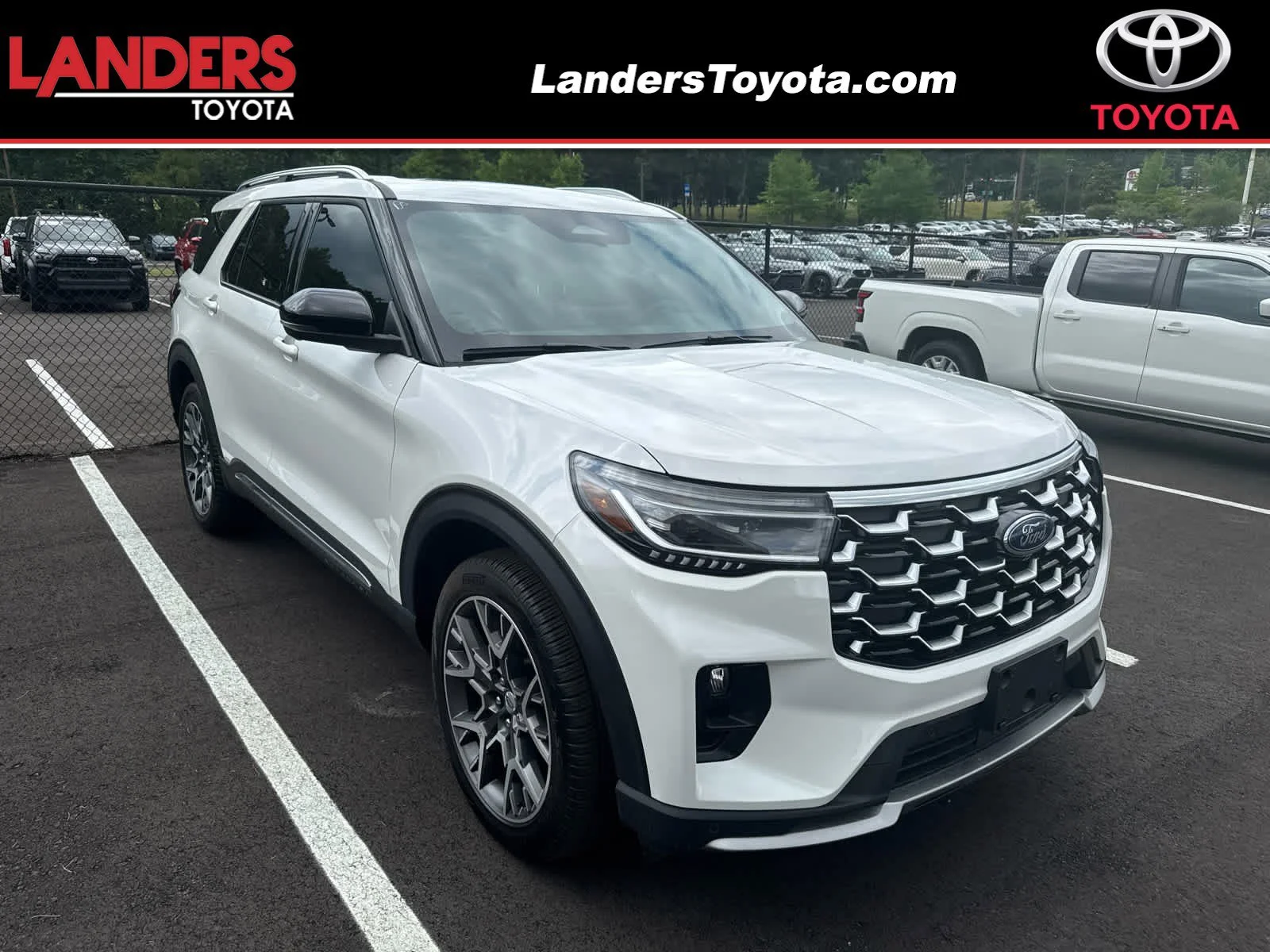 2025 Ford Explorer Platinum 4WD (PL535)'s photo