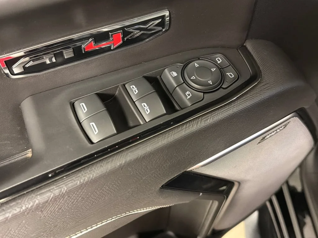 Used 2023 ONYX BLACK GMC AT4X image 23