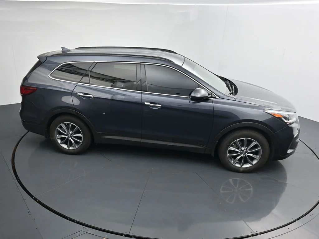 Used 2019 Blue Hyundai SE image 27