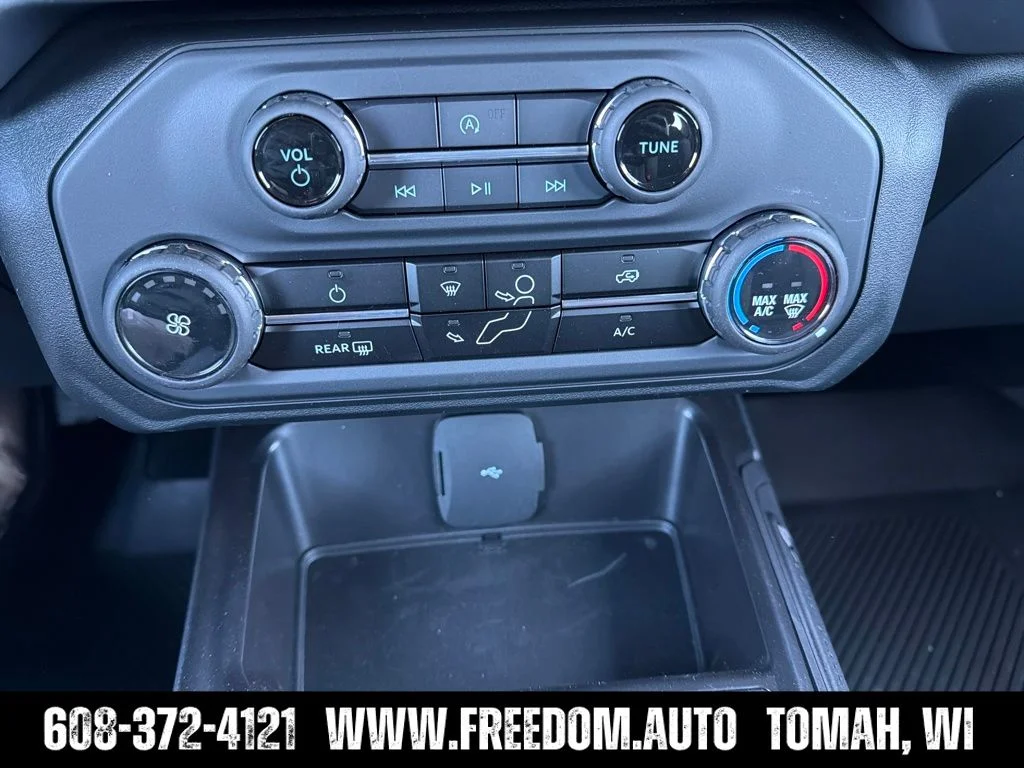 New 2025 Blue Ford Base image 24