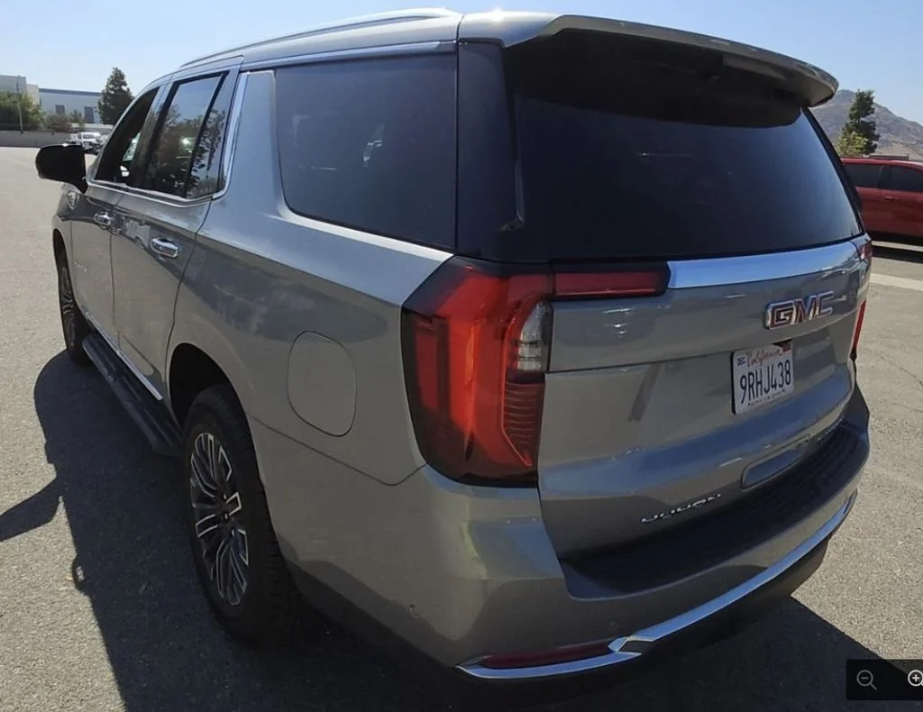 Used 2025 Silver GMC Elevation image 2