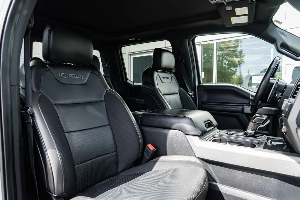 Used 2020 White Ford Raptor image 29