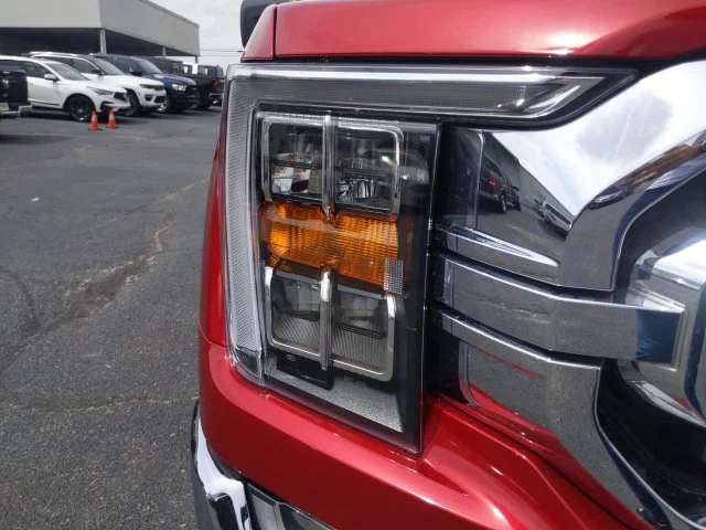 Used 2022 Red Ford XLT image 9