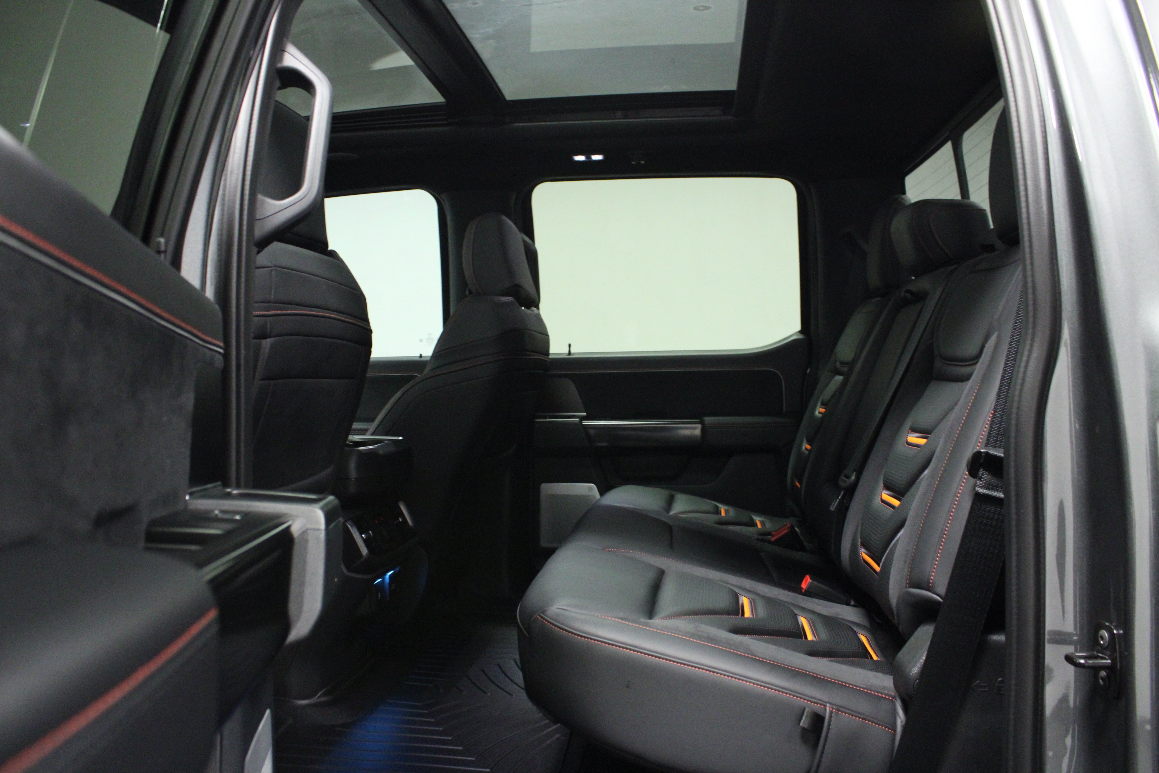 Used 2025 Carbonized Gray Metallic Ford Raptor R image 13