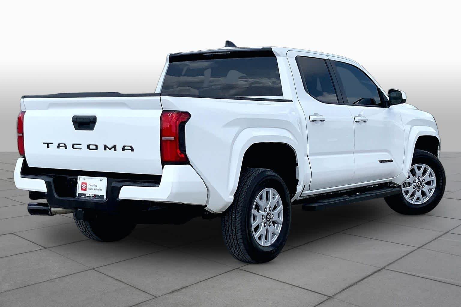 Used 2025 Ice Cap Toyota SR5 image 13