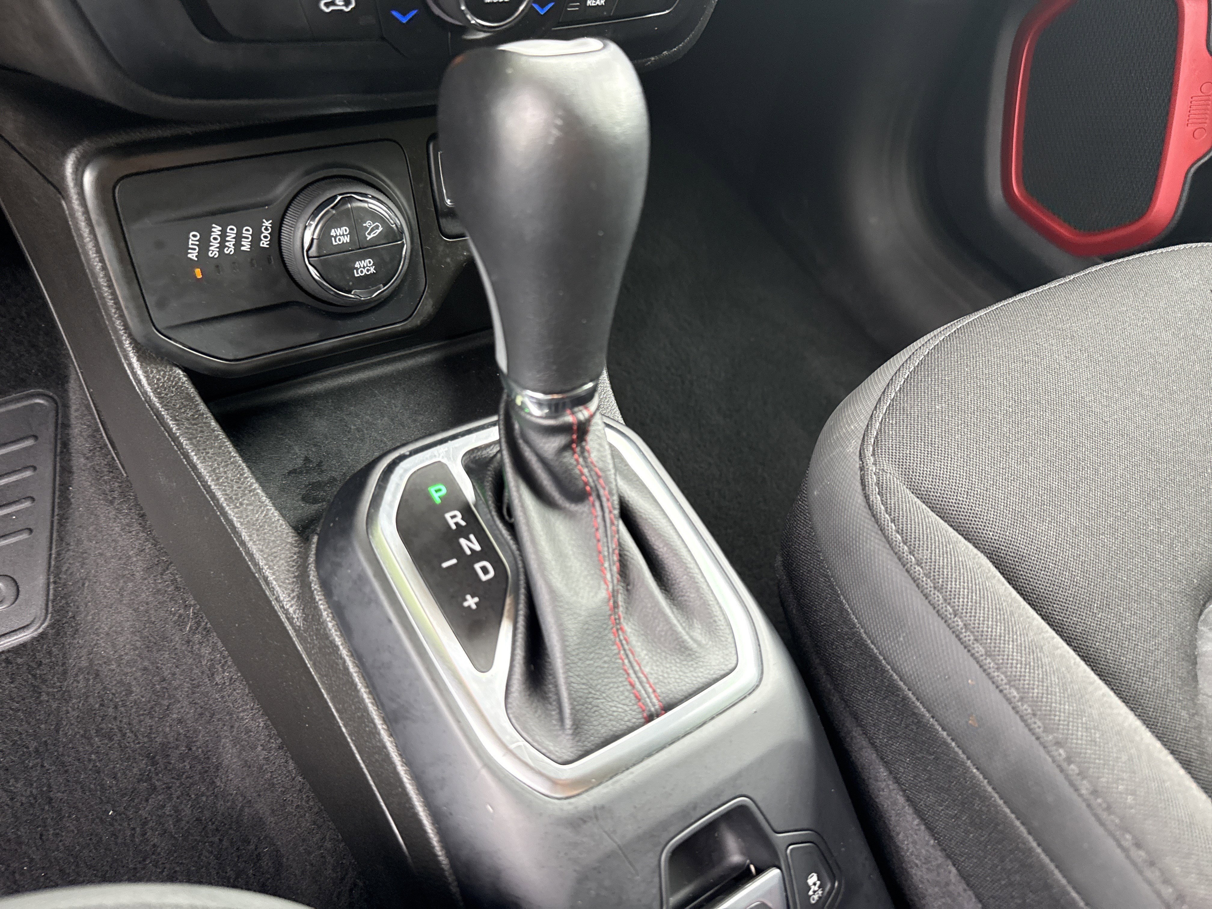 Used 2023 Black Clearcoat Jeep Trailhawk image 29