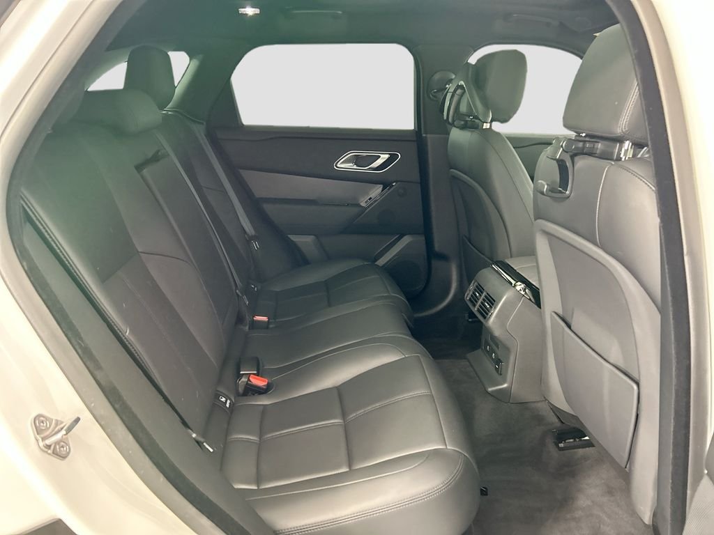 Certified Used 2026 Fuji White Land Rover S image 21