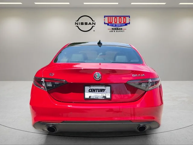 Used 2024 Alfa Rosso Alfa Romeo Ti image 3