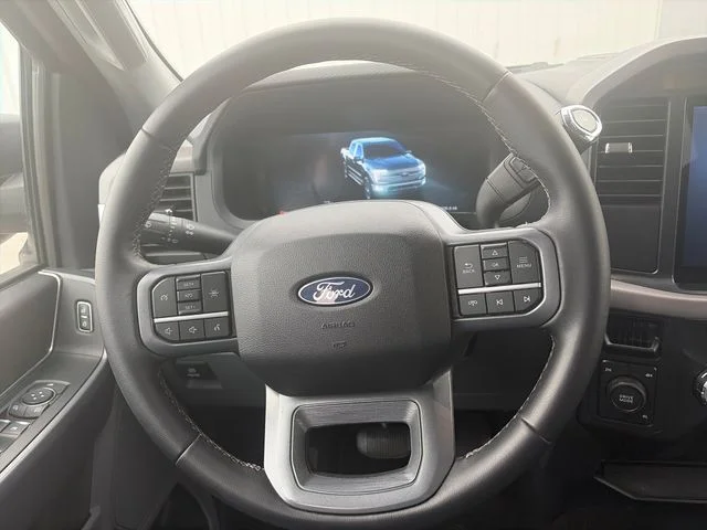 Used 2025 Black Ford XLT image 14