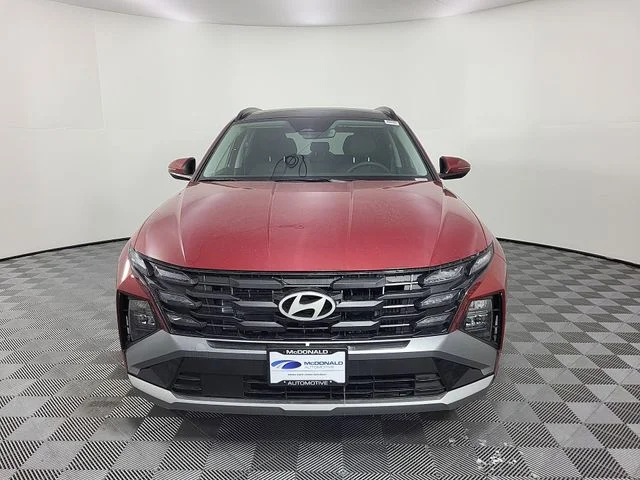 Used 2025 Red Hyundai SEL Convenience image 3