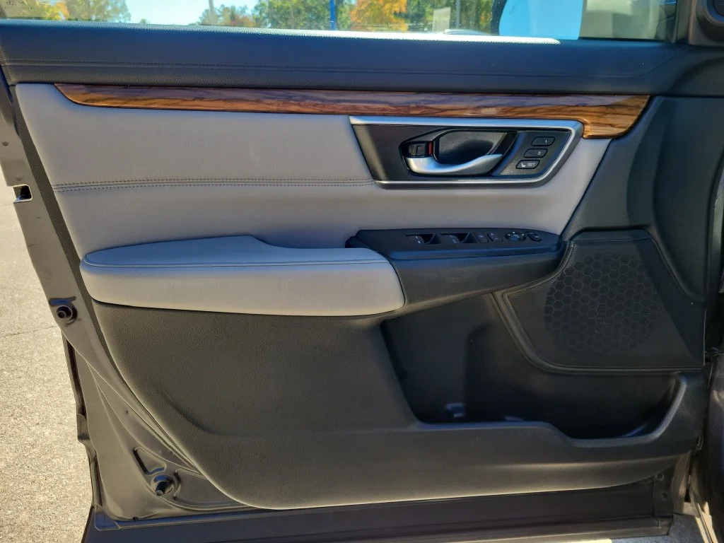 Used 2018 Black Honda EX-L image 16