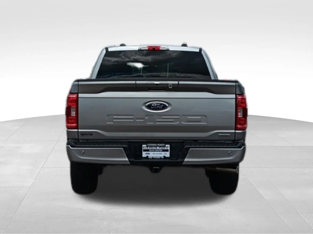 Used 2023 Iconic Silver Metallic Ford XLT image 6