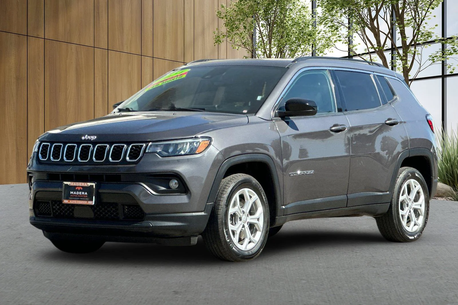 Used 2024 Gray Jeep Latitude image 8