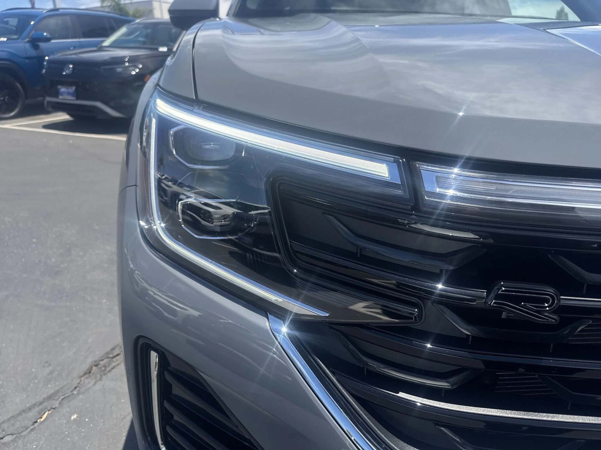 New 2026 Pure Gray Volkswagen 2.0T SEL Premium R-Line image 10