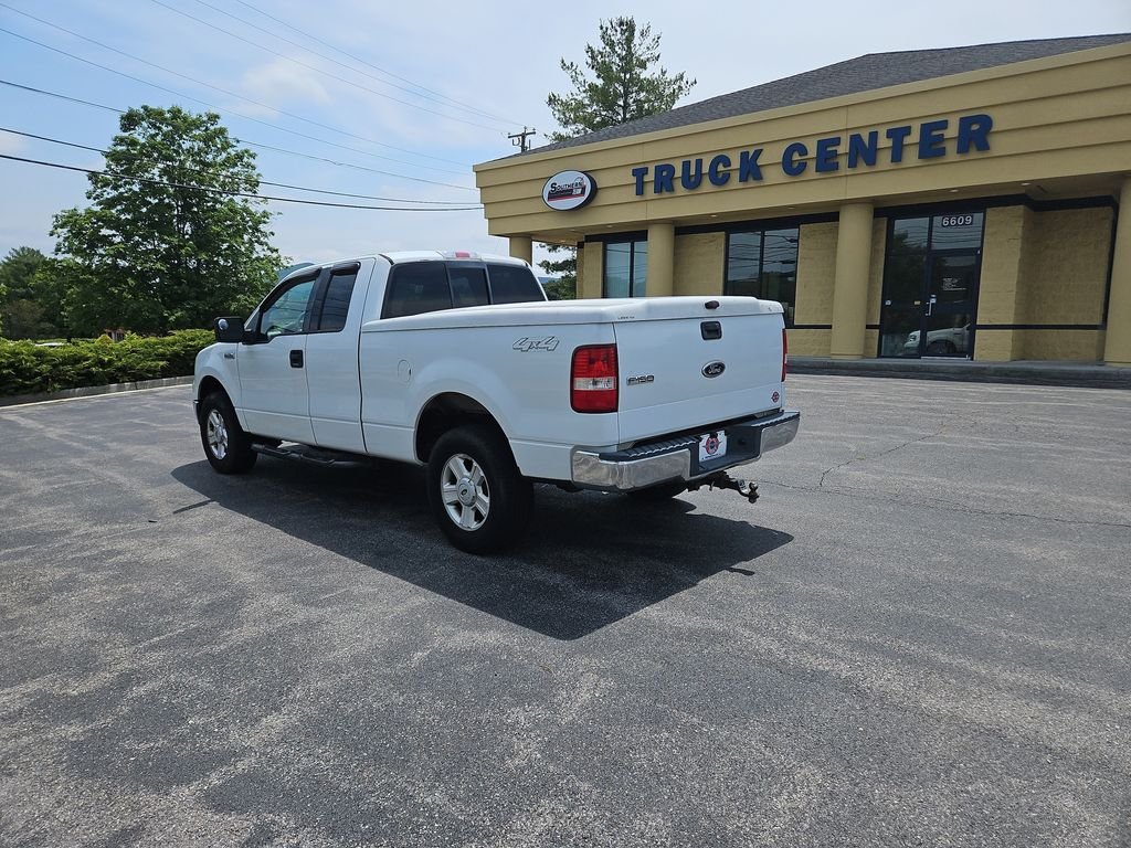 Used 2004  Ford  image 3