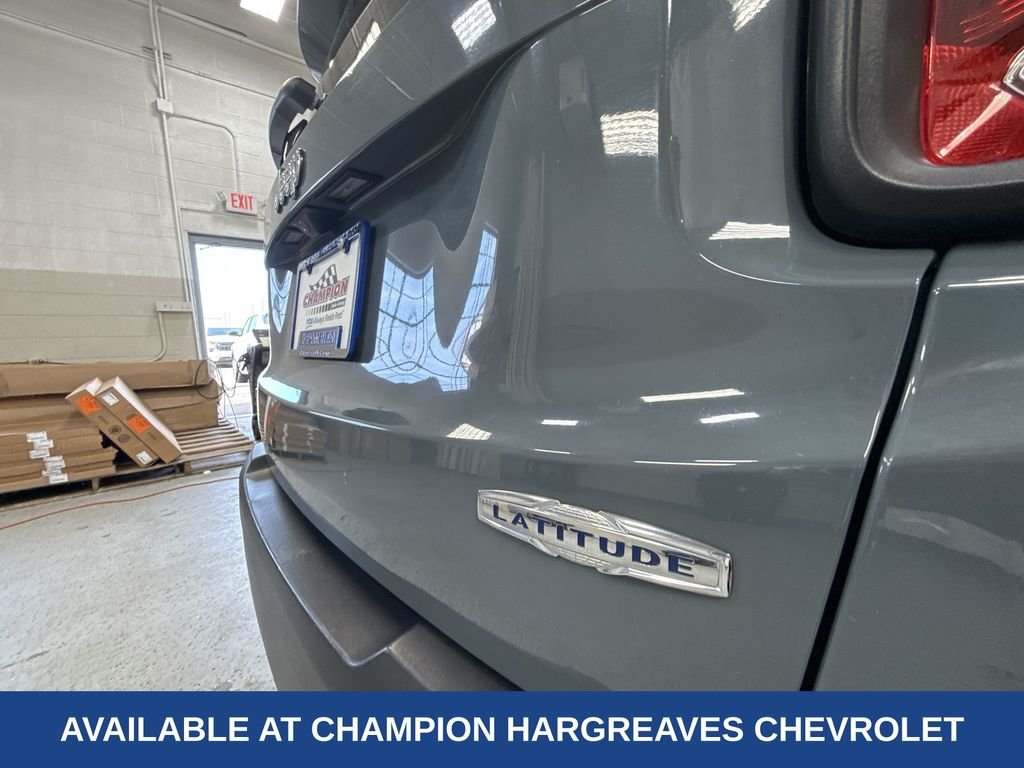 Used 2017 Anvil Jeep Latitude image 40