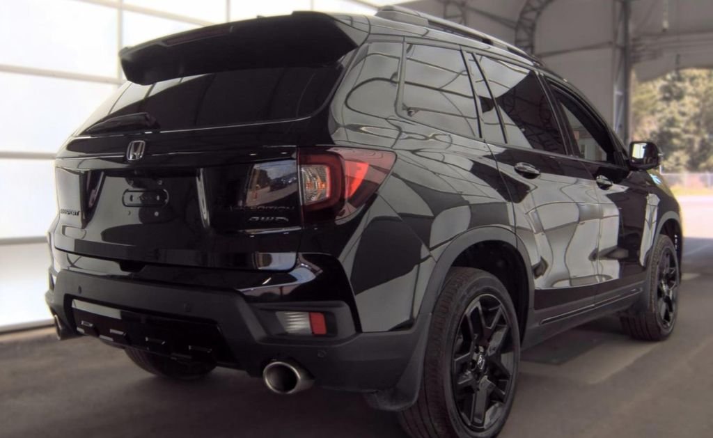 Used 2024 Black Honda Black Edition image 4