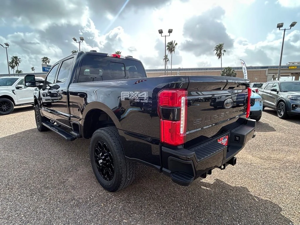 Used 2025 Black Ford XLT image 4