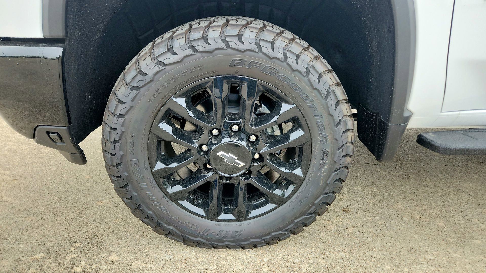 2026 Chevrolet Silverado 2500 HD LT - Photo 9