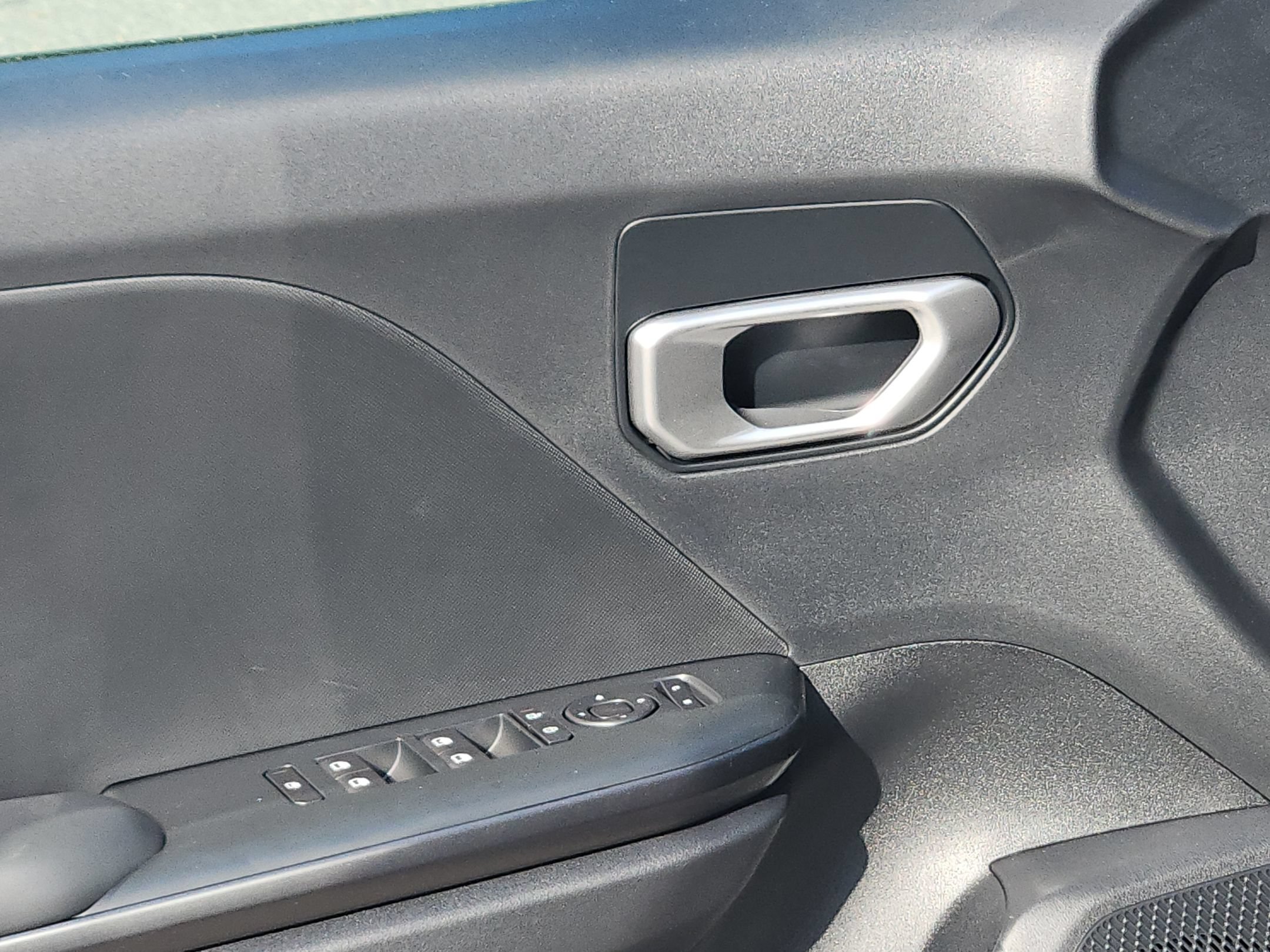 New 2026 Steel Gray Kia LXS image 16