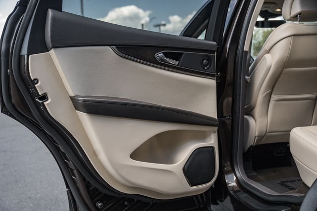 Used 2019 Brown Metallic Lincoln Reserve image 37