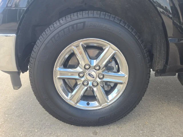 Used 2024 Black Ford XLT image 28