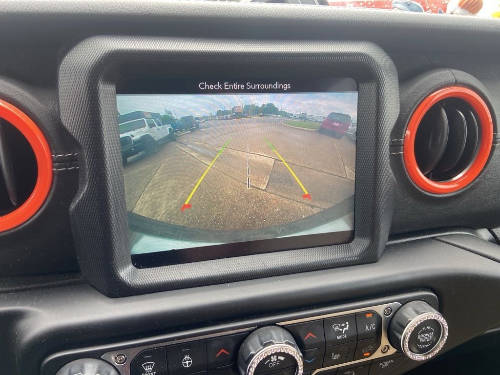 Used 2019 Orange Jeep Unlimited Sahara image 33