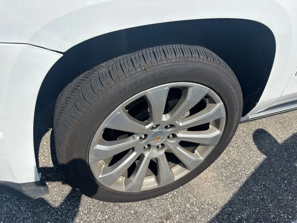 Used 2018 White Chevrolet Premier image 17