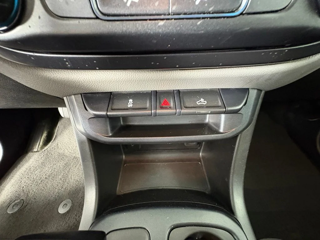 Used 2018 Silver Chevrolet Work Truck image 24