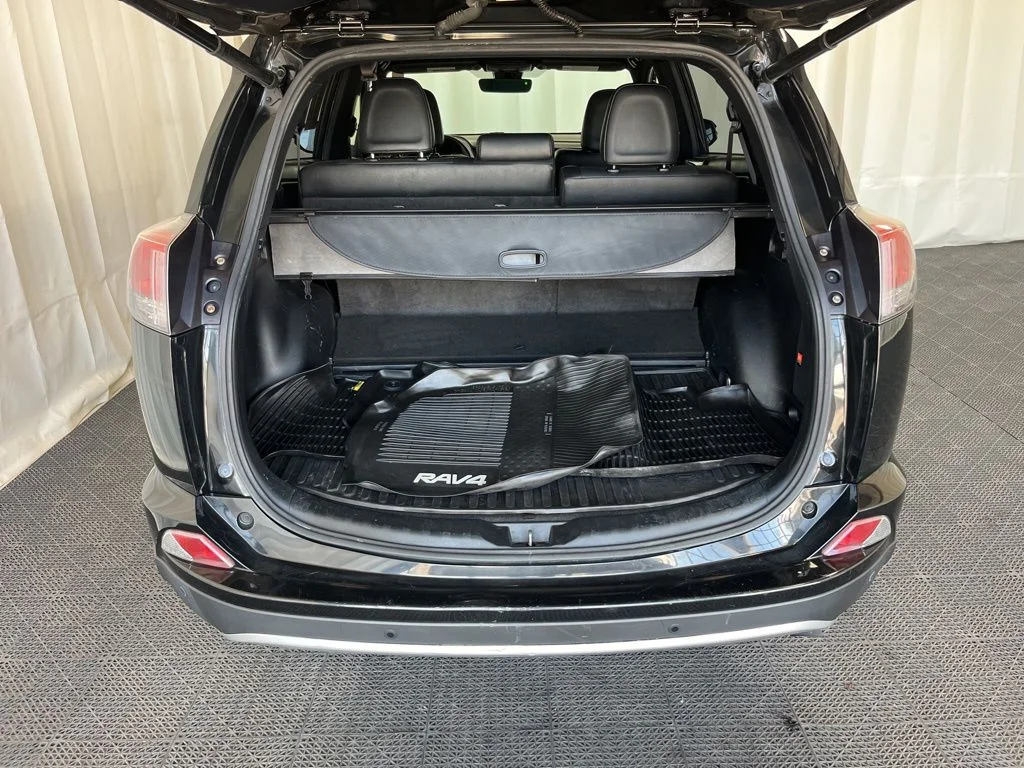 Used 2018 Black Toyota SE image 27
