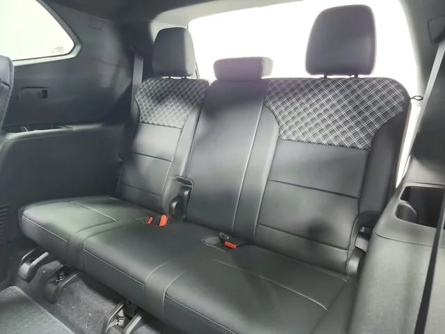 2026 GMC Acadia Denali - Photo 42