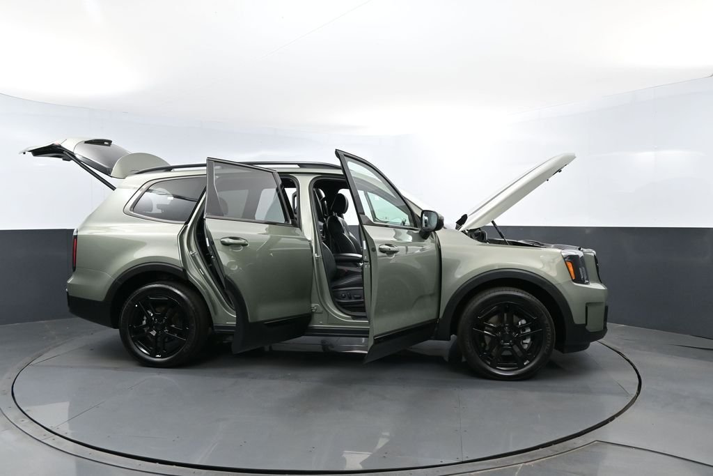 Certified Used 2025 Green Kia EX X-Line image 32