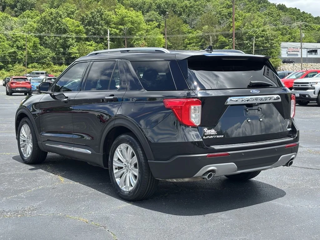 Used 2020 Black Ford Limited image 7