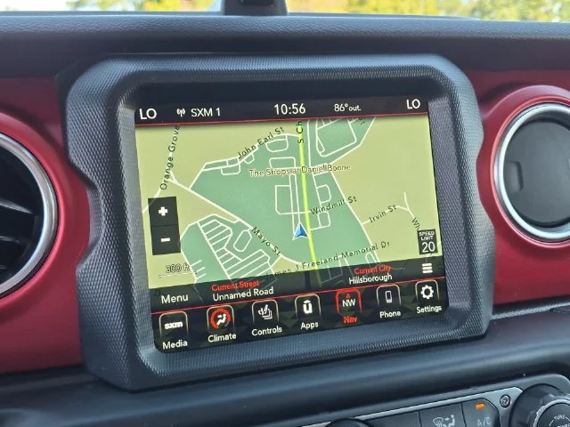 Used 2022 Gray Jeep Rubicon image 25