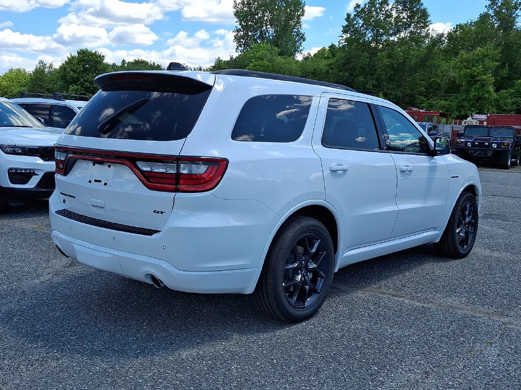 New 2026 White Knuckle Clear-Coat Exterior Paint Dodge GT Plus HEMI V8 image 8