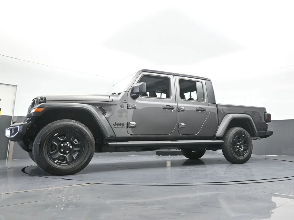 New 2026 Granite Crystal Metallic Clear-Coat Exterior Paint Jeep Sport image 57