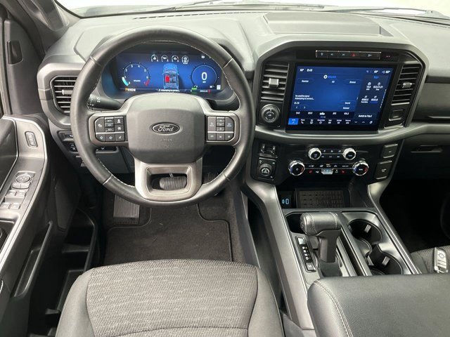 Used 2024 Avalanche Gray Ford XLT image 16