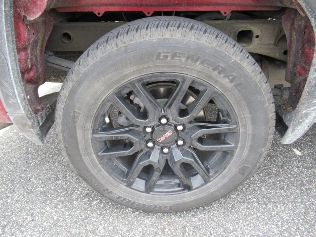 Used 2024 Red GMC Elevation image 5