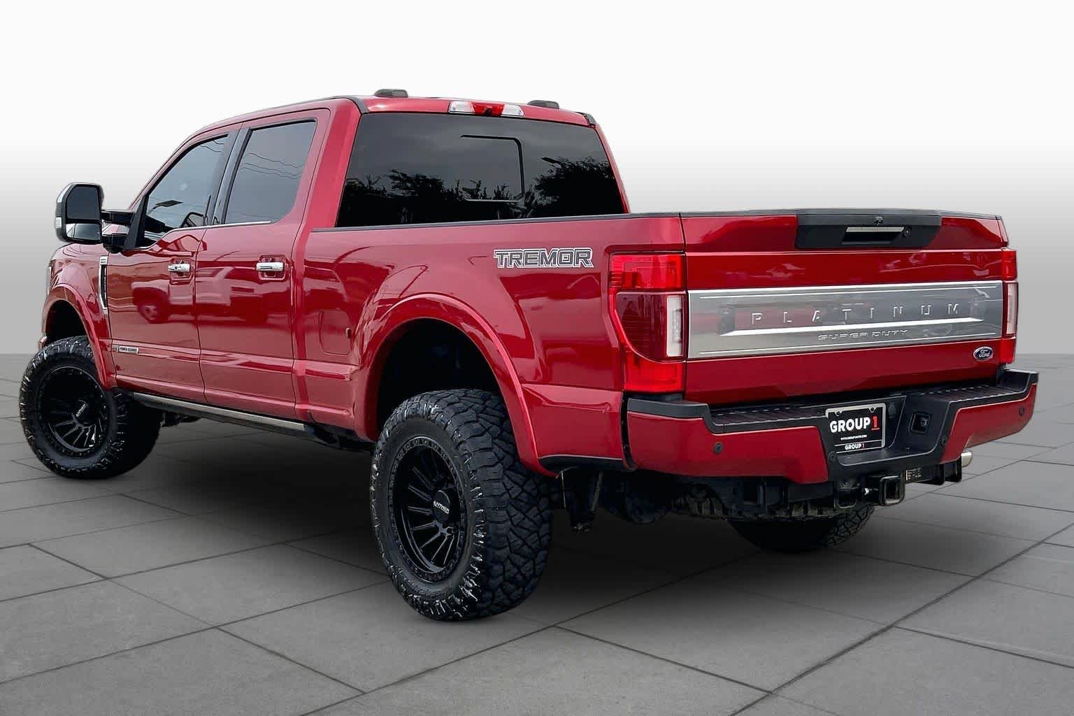 Used 2022 Rapid Red Metallic Tinted Clearcoat Ford F-250 Pickup Platinum image 12