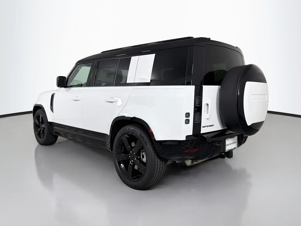 New 2026 Fuji White Land Rover X-Dynamic SE image 7