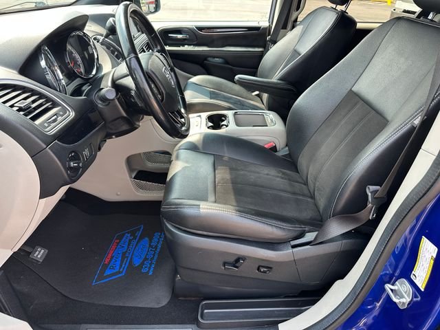 Certified Used 2020 Indigo Blue Clearcoat Dodge SXT image 20