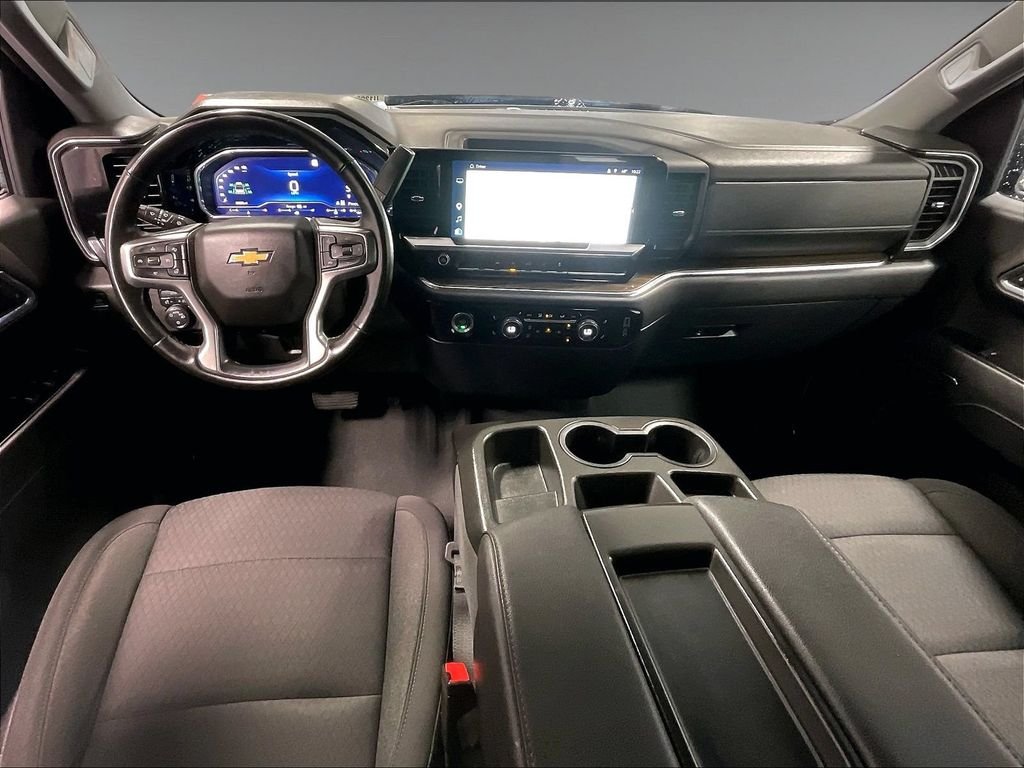 Used 2023 Gray Chevrolet LT image 21