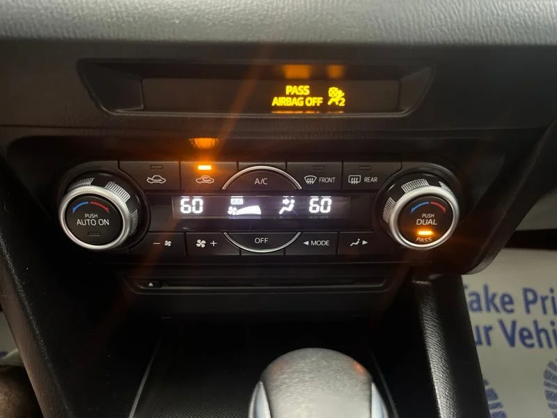 Used 2016 White Mazda i Grand Touring image 30