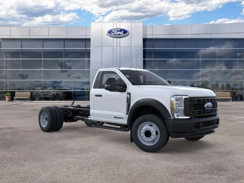 New 2026 Oxford White Ford F-600® XL image 7