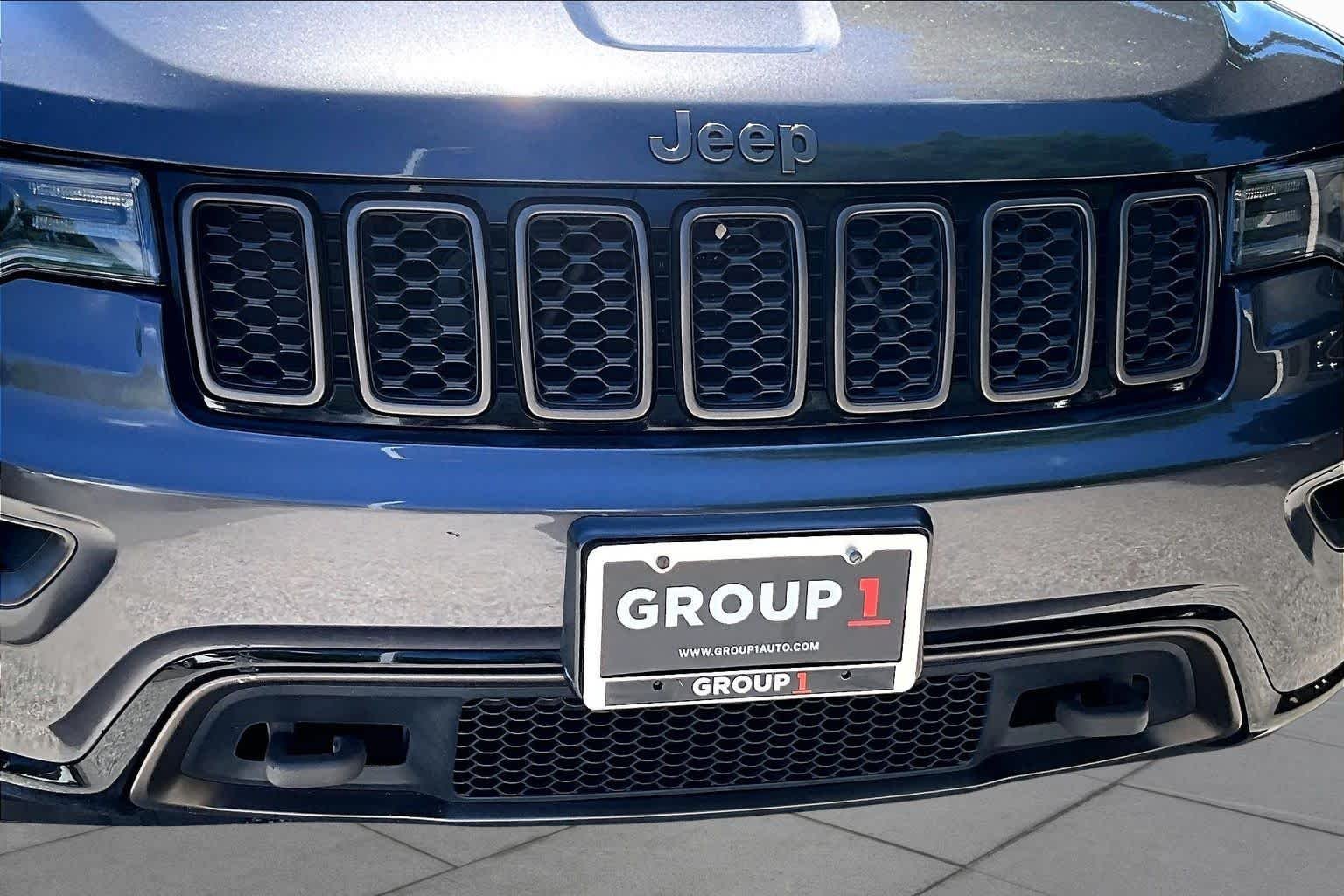 Used 2016 Granite Crystal Metallic Clearcoat Jeep Limited 75th Anniversary image 30