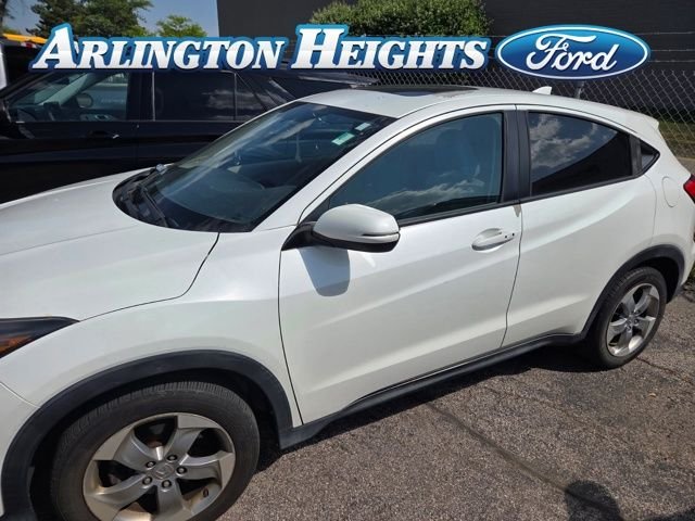 Used 2017  Honda EX image 1