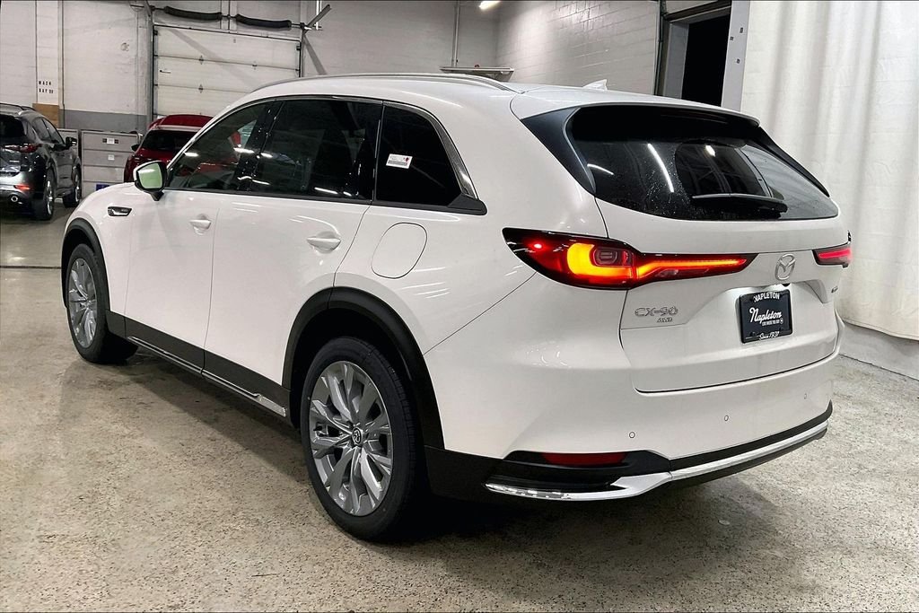 New 2026 Rhodium White Premium Mazda 3.3 Turbo Premium Plus AWD image 3